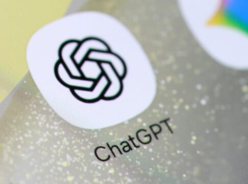 OpenAI、ChatGPTの「アダルトモード」リリースを再延期か – 優先事項は「知能向上」