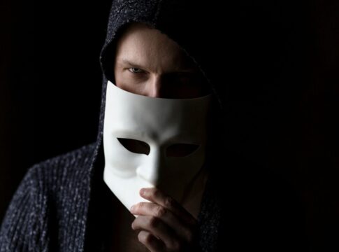 AIが匿名アカウントを大量に特定可能に？Anthropicの研究が警鐘