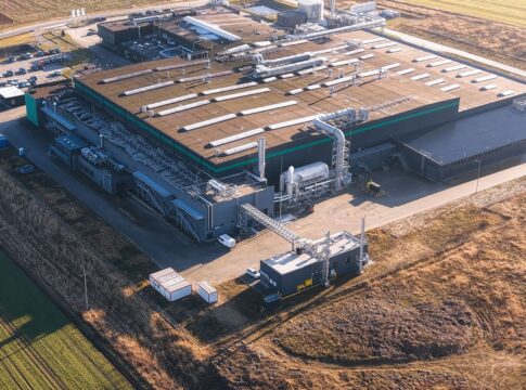 2030年、米データセンターの水需要がNY市並みに？AIの成長が水資源に与える影響