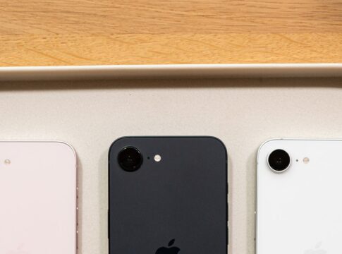 iPhone 17eレビュー：MagSafeとストレージ強化で価値向上、しかし課題も