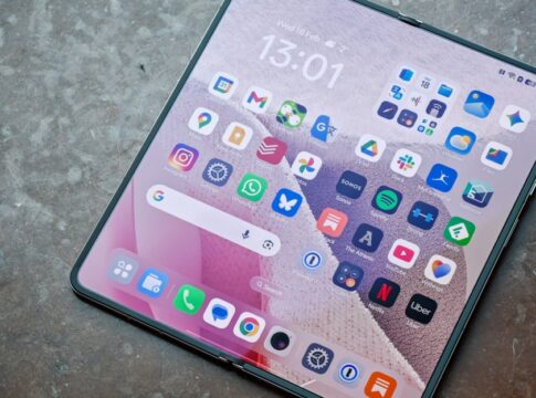 Oppo Find N6、折り目が「ほぼゼロ」の新境地へ！3D液体プリンティング技術で実現